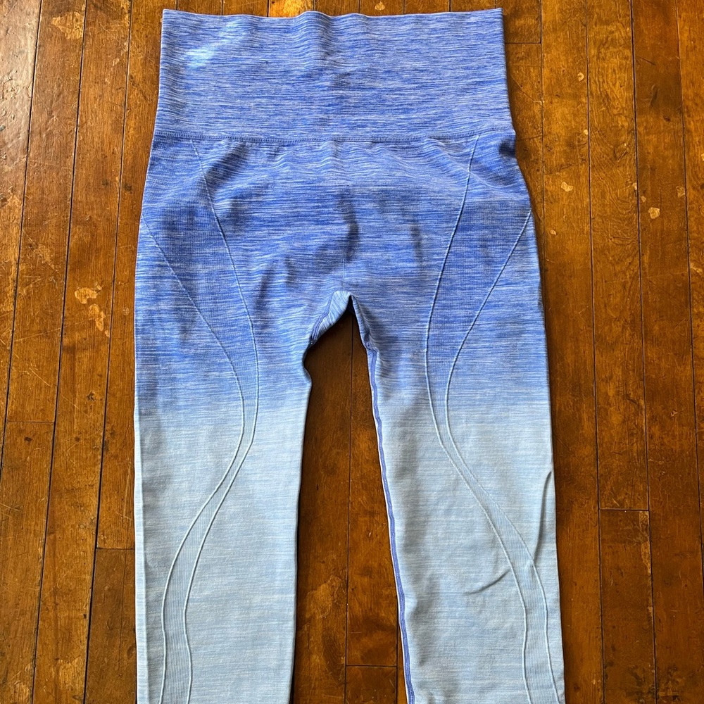 Yelete Women’s Leggings - Size Large